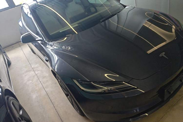Used Tesla Model 3 2025 Rear-Wheel-Drive Version Front Right 45 Deg