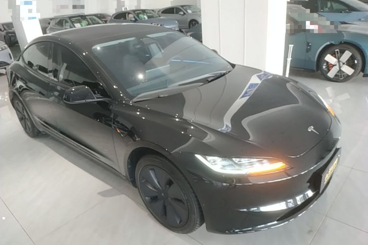 Used Tesla Model 3 2025 Rear-Wheel-Drive Version Front Right 45 Deg