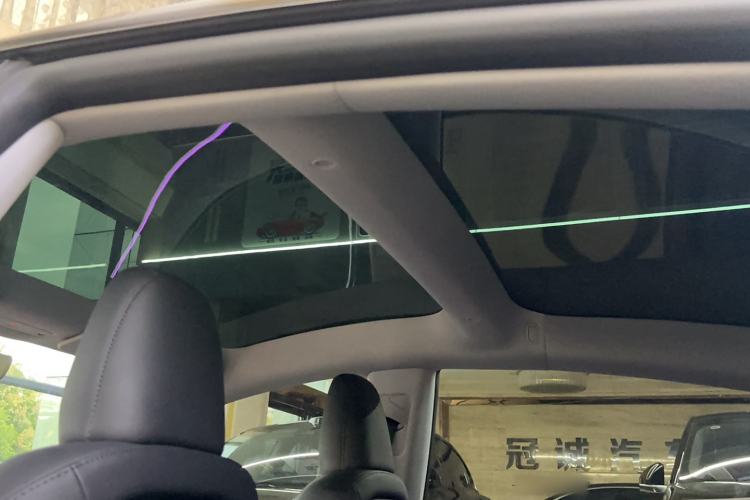 Used Tesla Model 3 2025 Rear-Wheel-Drive Version Headliner