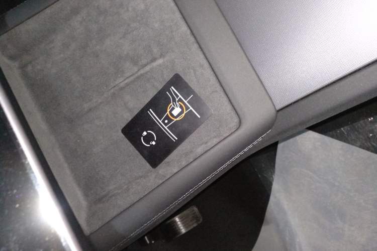 Used Tesla Model 3 2025 Rear-Wheel-Drive Version Interior 1