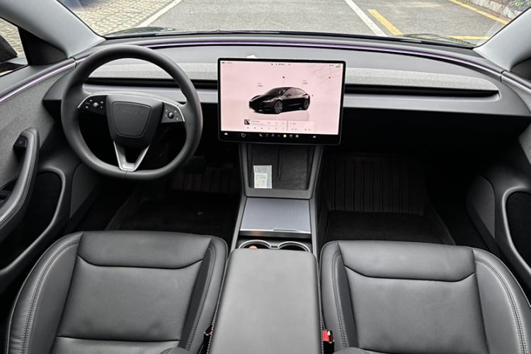 Used Tesla Model 3 2025 Rear-Wheel-Drive Version Interior 1