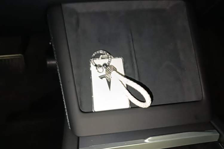 Used Tesla Model 3 2025 Model Revised Rear-Wheel-Drive Version Interior 1