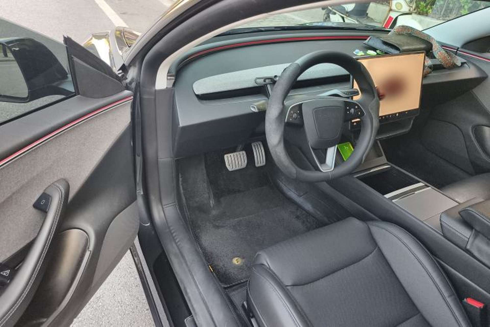 Used Tesla Model 3 2025 Rear-Wheel-Drive Version Interior 2
