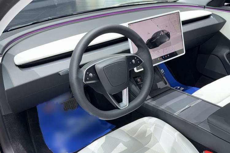 Used Tesla Model 3 2025 Model Revised Long-Range Rear-Wheel-Drive Version Interior 2