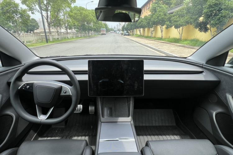 Used Tesla Model 3 2025 Model Revised High-Performance All-Wheel-Drive Version Interior 2