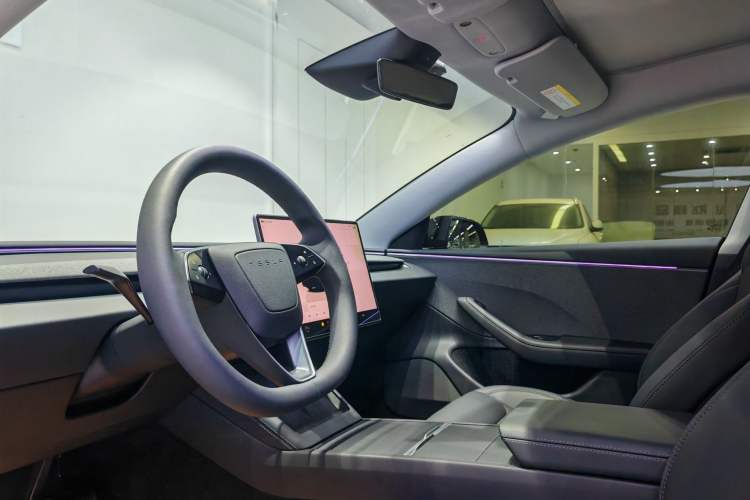 Used Tesla Model 3 2025 Model Revised Rear-Wheel-Drive Version Interior 2