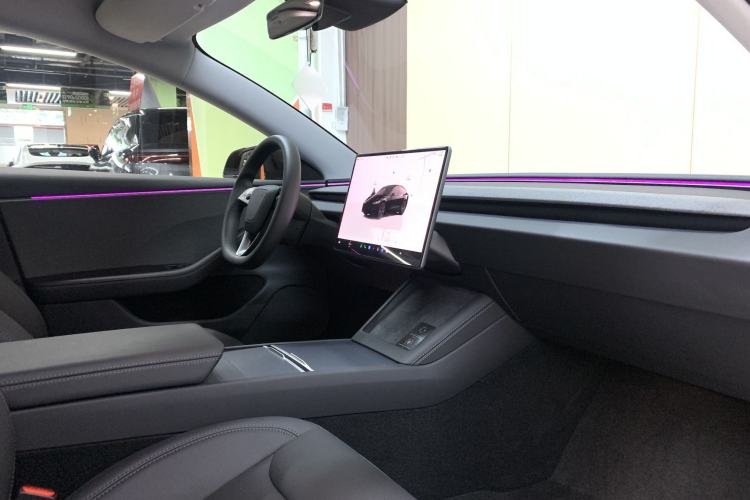 Used Tesla Model 3 2025 Rear-Wheel-Drive Version Interior 3