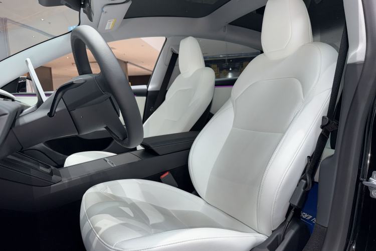 Used Tesla Model 3 2025 Model Revised Long-Range Rear-Wheel-Drive Version Interior 4