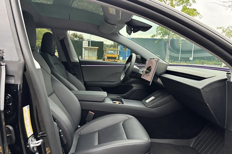 Used Tesla Model 3 2025 Rear-Wheel-Drive Version Interior 4