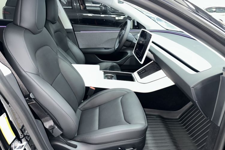 Used Tesla Model 3 2025 Model Revised Rear-Wheel-Drive Version Interior 5