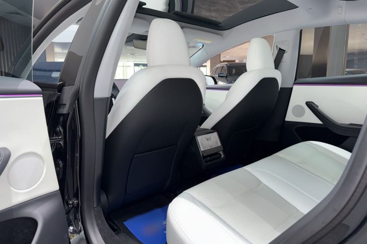 Used Tesla Model 3 2025 Model Revised Long-Range Rear-Wheel-Drive Version Interior 6