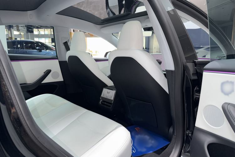 Used Tesla Model 3 2025 Model Revised Long-Range Rear-Wheel-Drive Version Interior 7