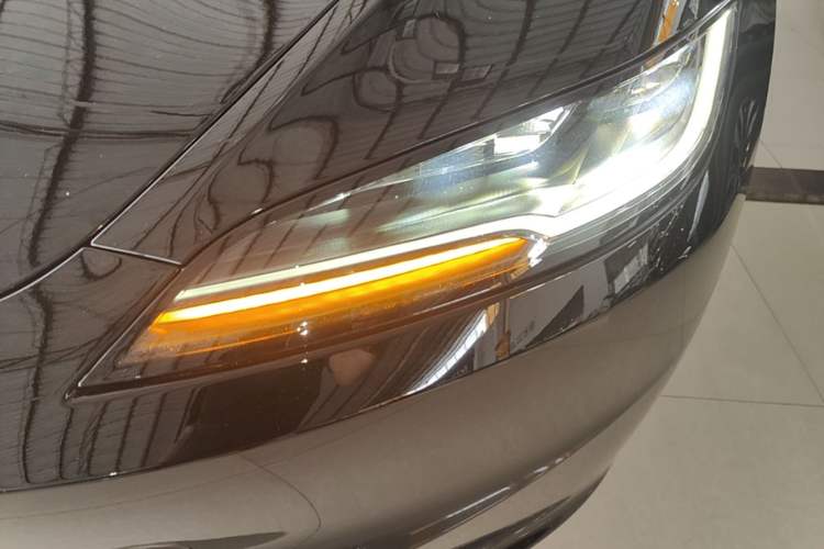Used Tesla Model 3 2025 Rear-Wheel-Drive Version Left Front Headlight