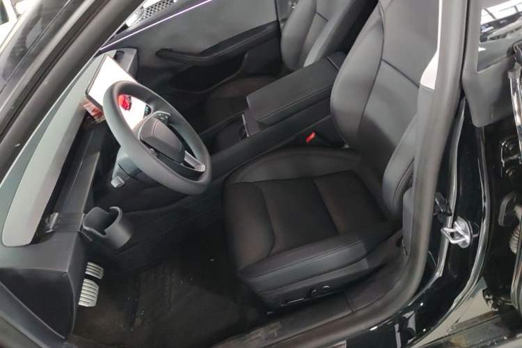 Used Tesla Model 3 2025 Model Long-Range Rear-Wheel-Drive Version Left Front Seat
