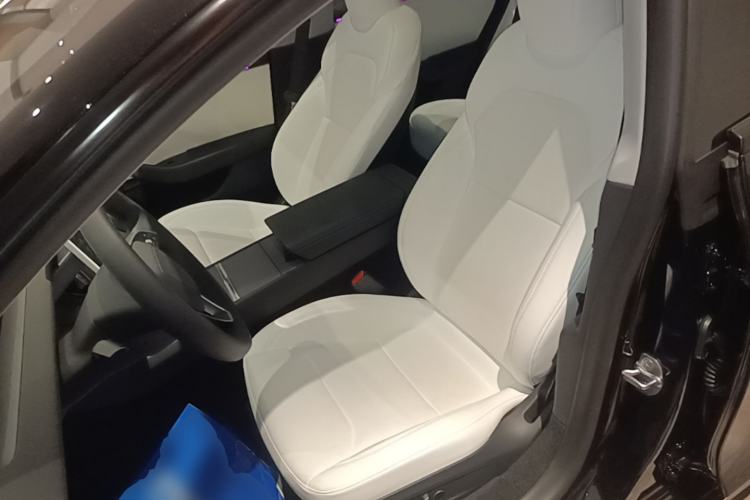Used Tesla Model 3 2025 Model Revised Long-Range Rear-Wheel-Drive Version Left Front Seat
