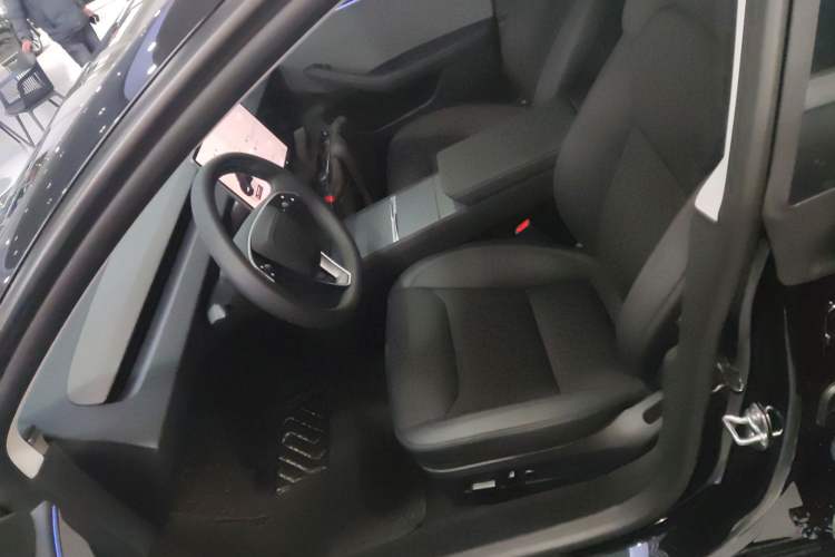 Used Tesla Model 3 2025 Model Revised Rear-Wheel-Drive Version Left Front Seat