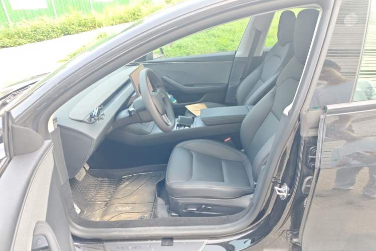 Used Tesla Model 3 2025 Rear-Wheel-Drive Version Left Front Seat