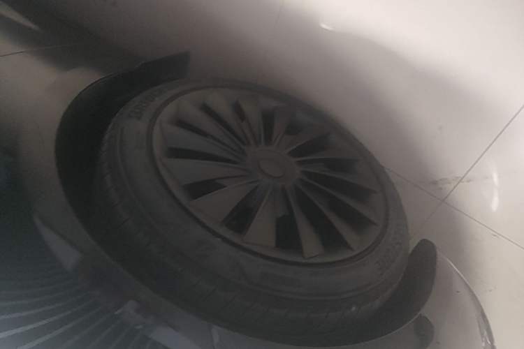 Used Tesla Model 3 2025 Rear-Wheel-Drive Version Left Front Wheel Hub