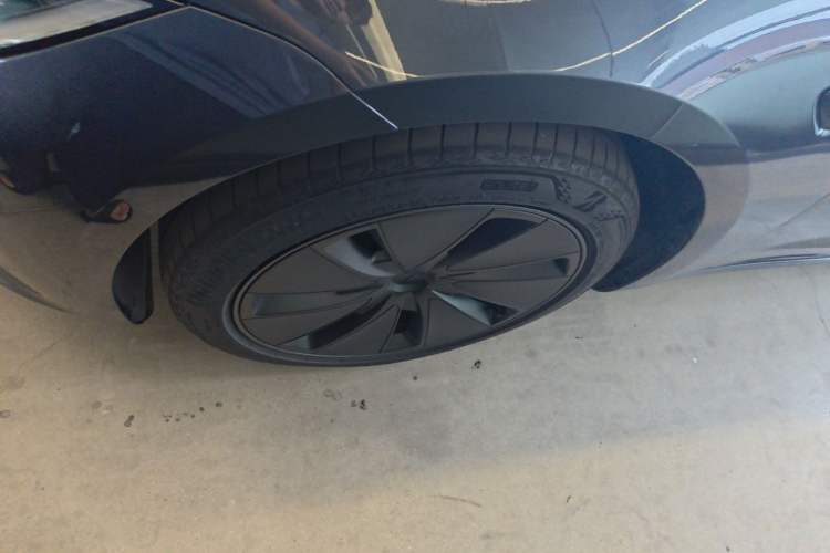 Used Tesla Model 3 2025 Rear-Wheel-Drive Version Left Front Wheel Hub
