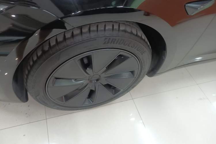 Used Tesla Model 3 2025 Rear-Wheel-Drive Version Left Front Wheel Hub