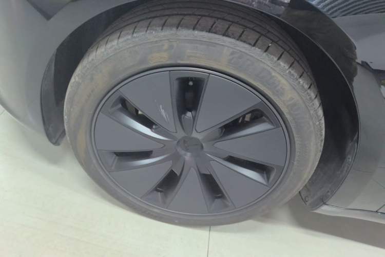 Used Tesla Model 3 2025 Model Revised Rear-Wheel-Drive Version Left Front Wheel Hub