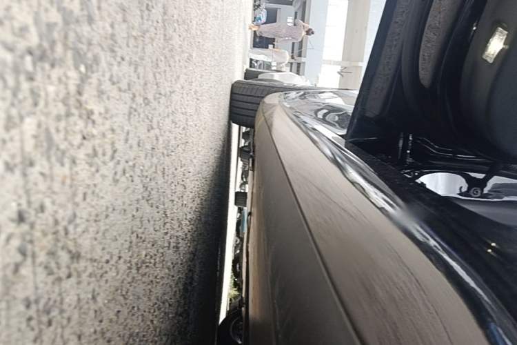 Used Tesla Model 3 2025 Rear-Wheel-Drive Version Left Side Sill