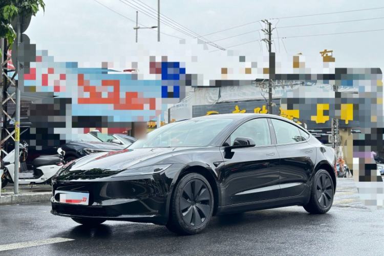 Tesla Model 3 2025 Rear-Wheel-Drive Version