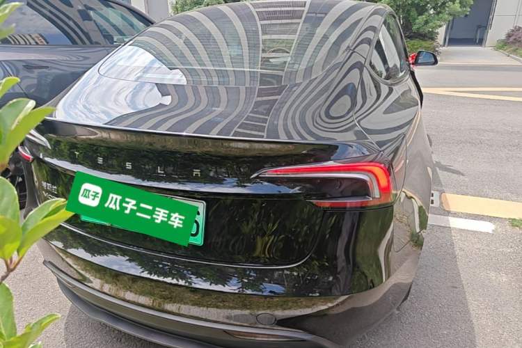 Used Tesla Model 3 2025 Rear-Wheel-Drive Version Rear
