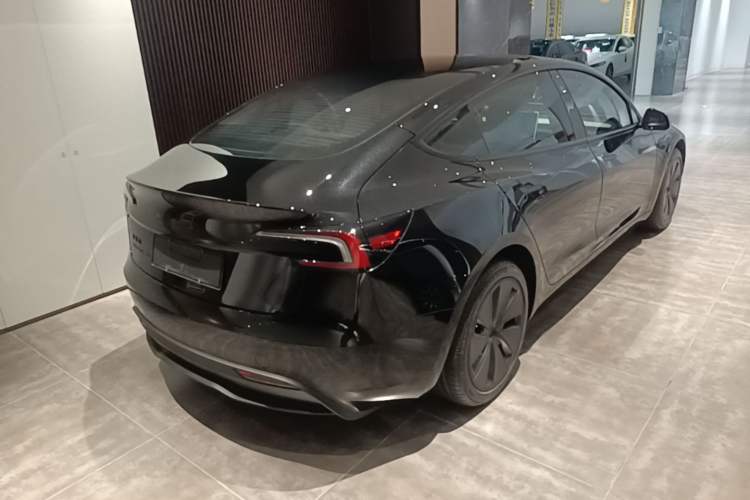 Used Tesla Model 3 2025 Model Revised Long-Range Rear-Wheel-Drive Version Rear Right 45 Deg