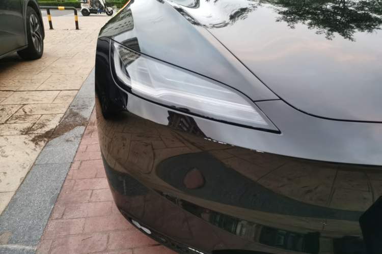 Used Tesla Model 3 2025 Model Revised Rear-Wheel-Drive Version Right Front Headlight