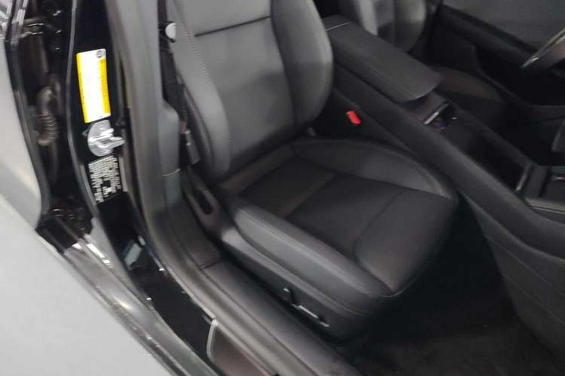 Used Tesla Model 3 2025 Model Long-Range Rear-Wheel-Drive Version Right Front Seat