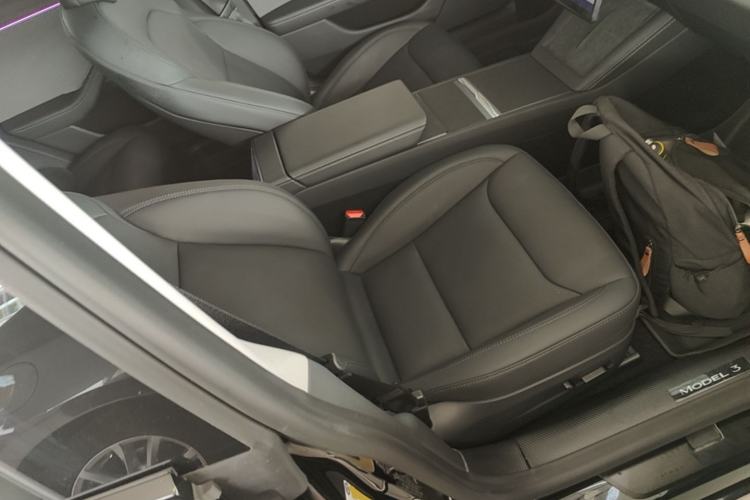 Used Tesla Model 3 2025 Rear-Wheel-Drive Version Right Front Seat