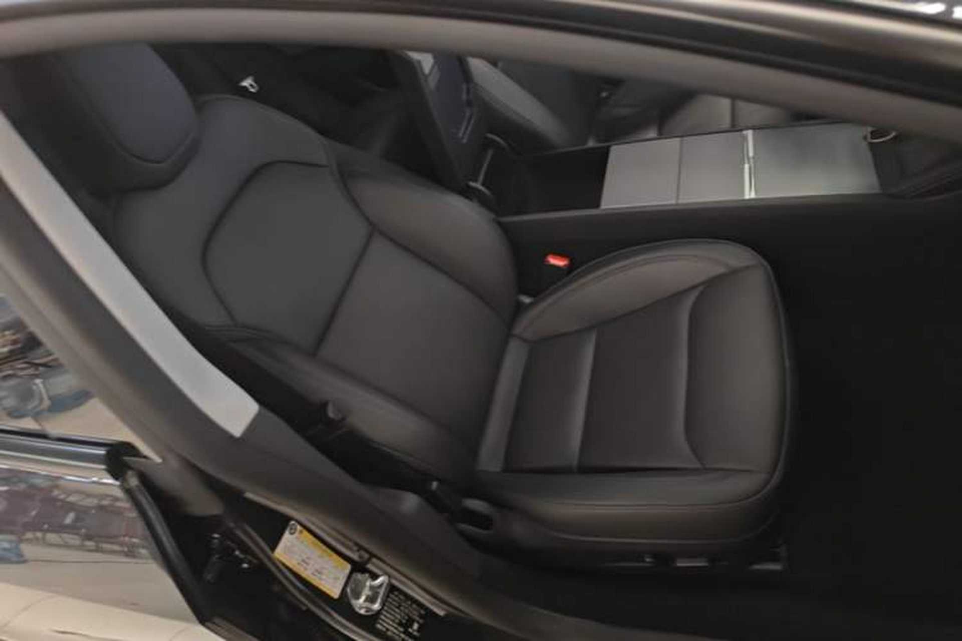 Used Tesla Model 3 2025 Rear-Wheel-Drive Version Right Front Seat