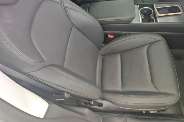 Used Tesla Model 3 2025 Model Revised Rear-Wheel-Drive Version Right Front Seat