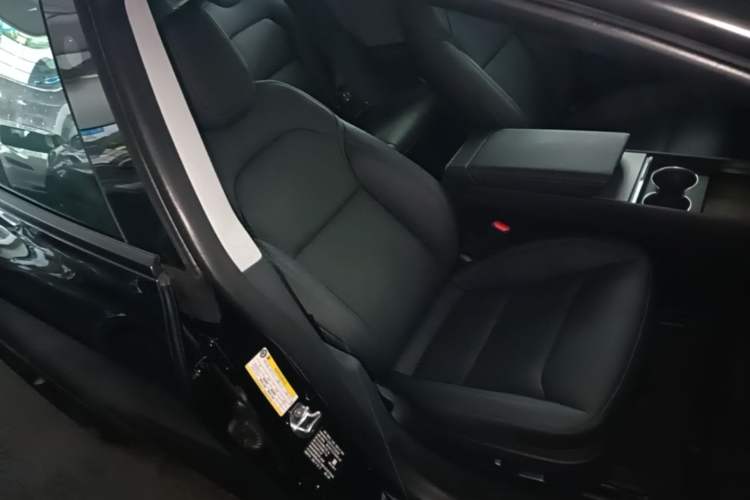 Used Tesla Model 3 2025 Model Revised Rear-Wheel-Drive Version Right Front Seat