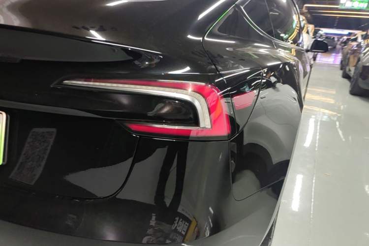 Used Tesla Model 3 2025 Model Long-Range Rear-Wheel-Drive Version Right Rear Taillight