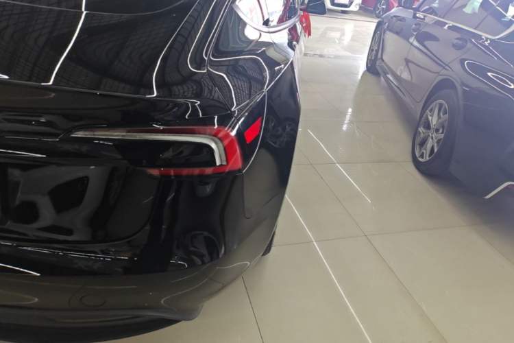 Used Tesla Model 3 2025 Model Revised Rear-Wheel-Drive Version Right Rear Taillight