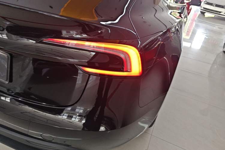 Used Tesla Model 3 2025 Rear-Wheel-Drive Version Right Rear Taillight