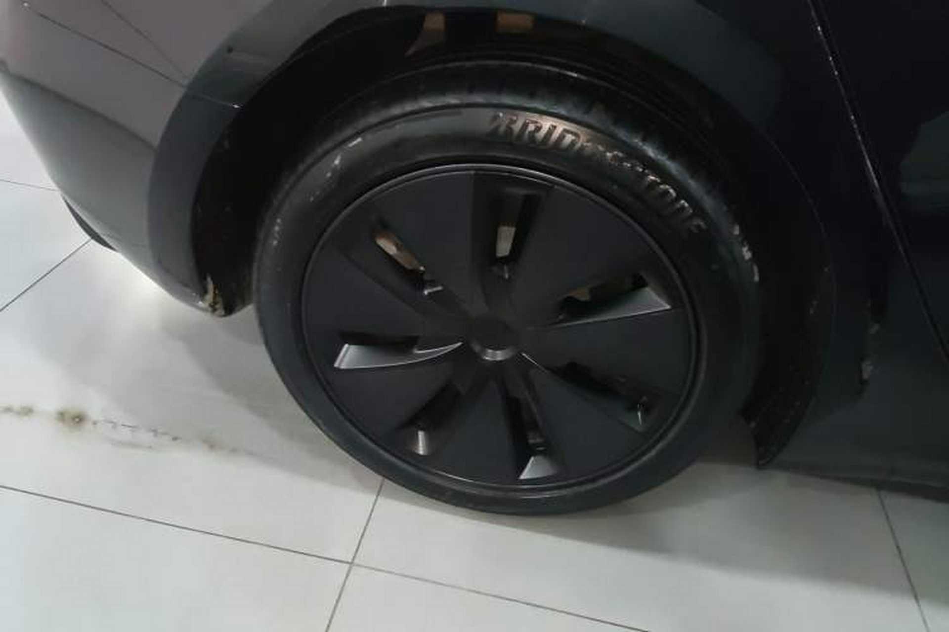 Used Tesla Model 3 2025 Model Revised Rear-Wheel-Drive Version Right Rear Wheel Hub