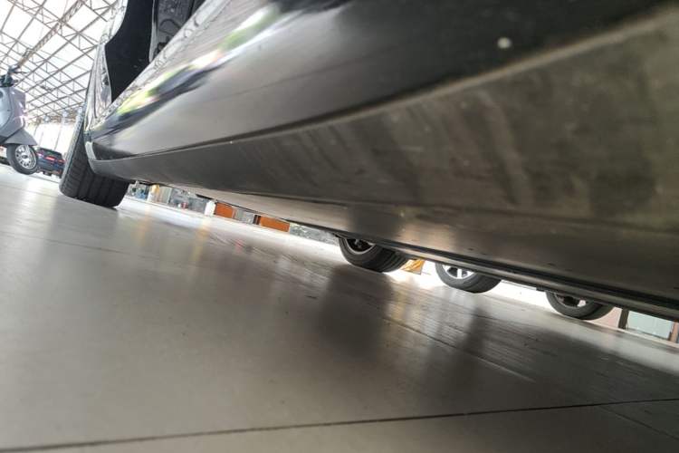 Used Tesla Model 3 2025 Rear-Wheel-Drive Version Right Side Sill