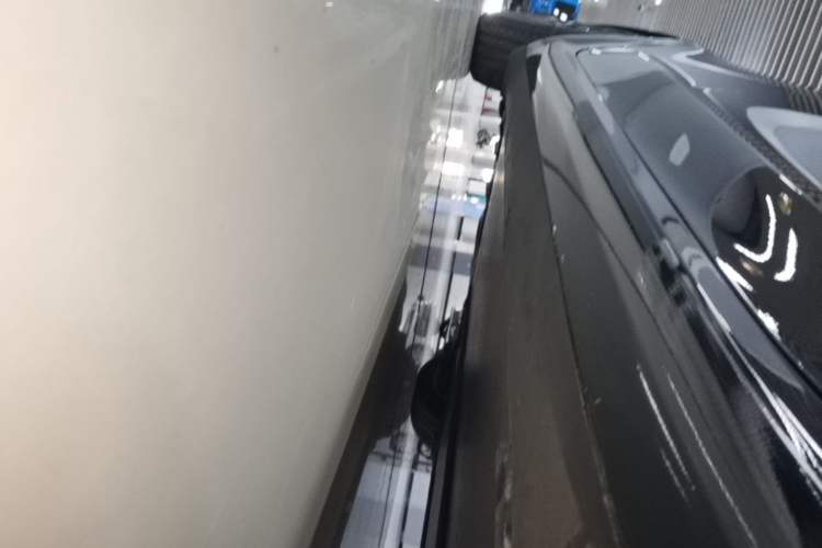 Used Tesla Model 3 2025 Rear-Wheel-Drive Version Right Side Sill