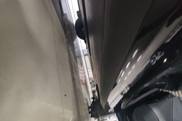 Used Tesla Model 3 2025 Rear-Wheel-Drive Version Right Side Sill