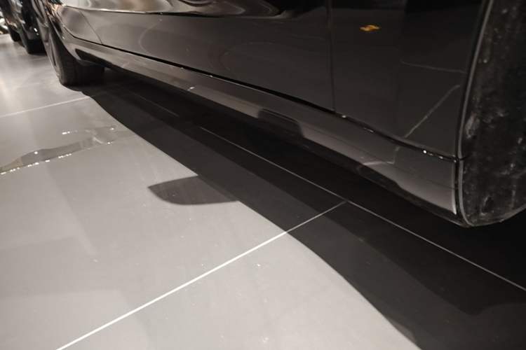 Used Tesla Model 3 2025 Model Revised Long-Range Rear-Wheel-Drive Version Right Side Sill
