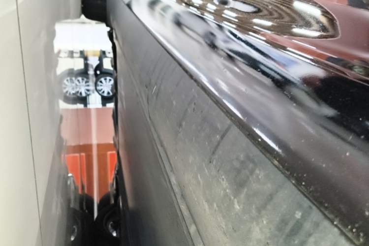 Used Tesla Model 3 2025 Model Revised Rear-Wheel-Drive Version Right Side Sill