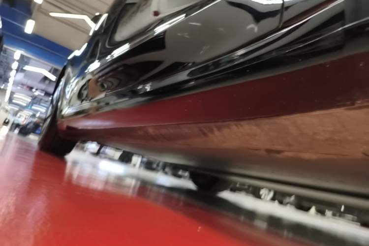 Used Tesla Model 3 2025 Rear-Wheel-Drive Version Right Side Sill