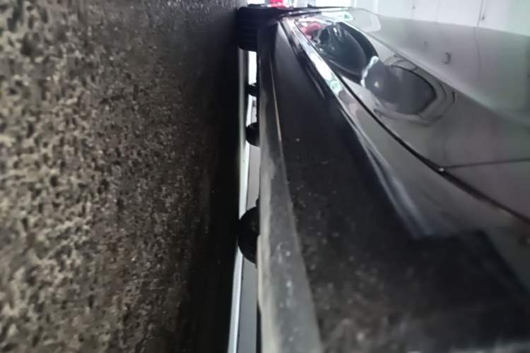 Used Tesla Model 3 2025 Model Revised Rear-Wheel-Drive Version Right Side Sill