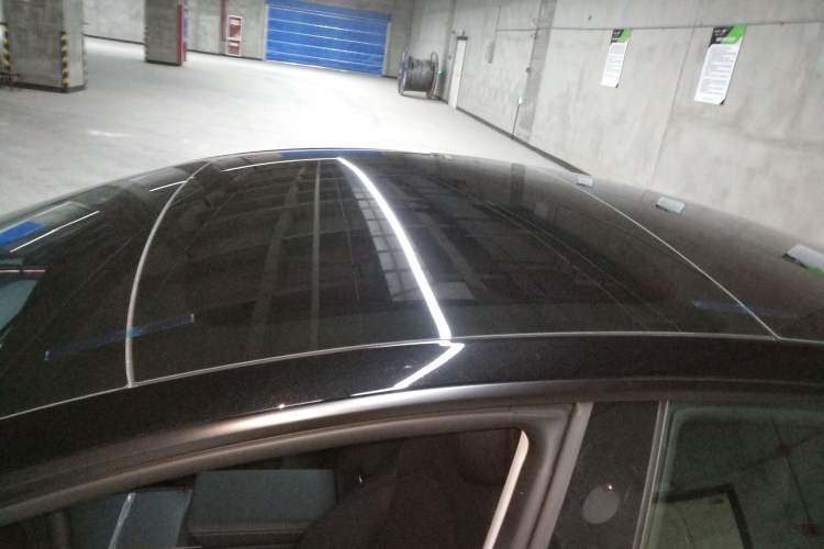 Used Tesla Model 3 2025 Rear-Wheel-Drive Version Roof