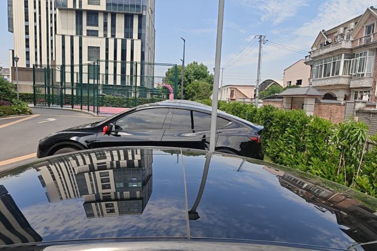 Used Tesla Model 3 2025 Rear-Wheel-Drive Version Roof