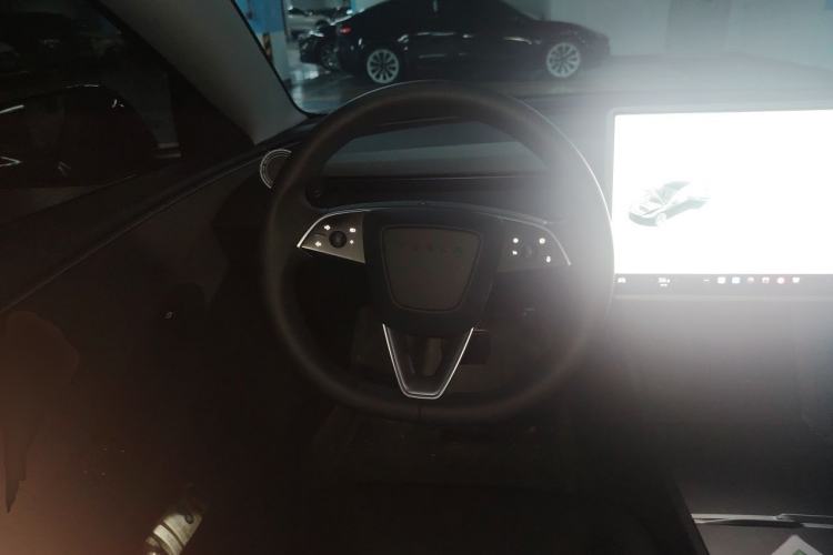 Used Tesla Model 3 2025 Rear-Wheel-Drive Version Steering Wheel