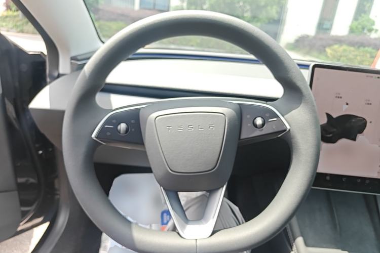 Used Tesla Model 3 2025 Rear-Wheel-Drive Version Steering Wheel